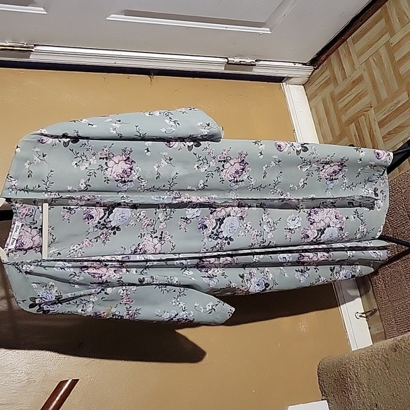 Women's Wallflower kimono style cover up/top - Picture 3 of 8